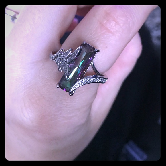 New S925 silver Long Cubic Zircon Stone ring - Picture 3 of 5